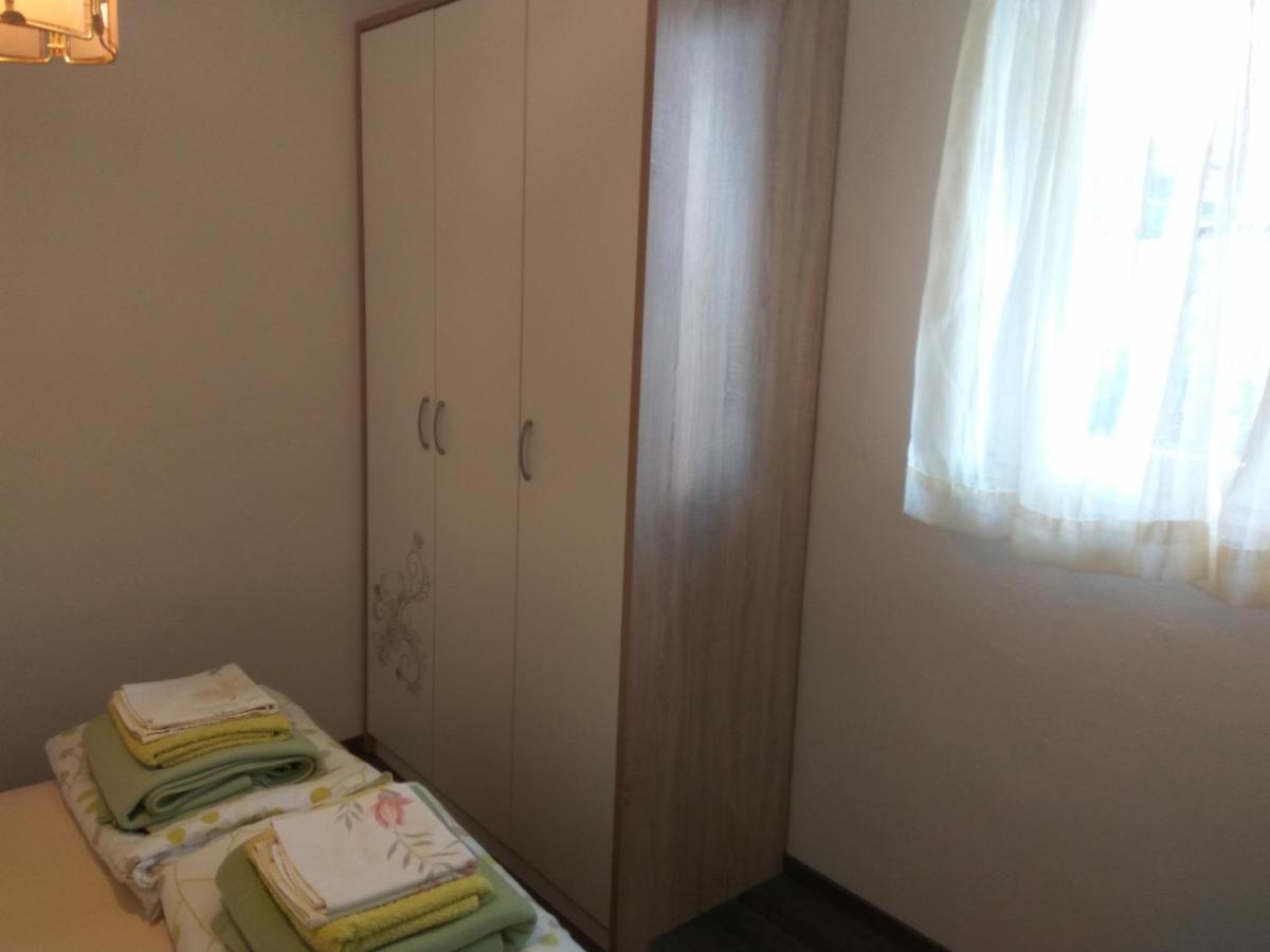 Apartmani Ivana Punat Εξωτερικό φωτογραφία