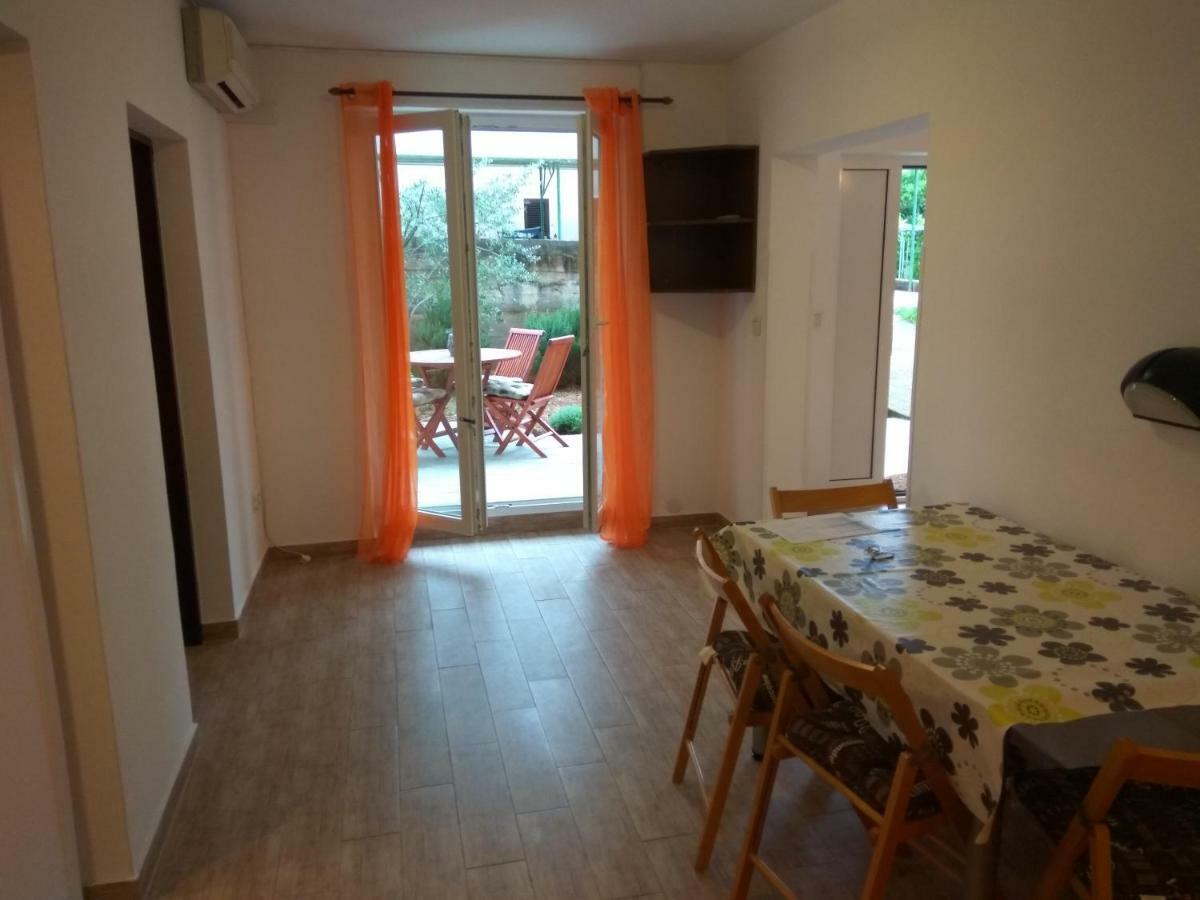 Apartmani Ivana Punat Εξωτερικό φωτογραφία